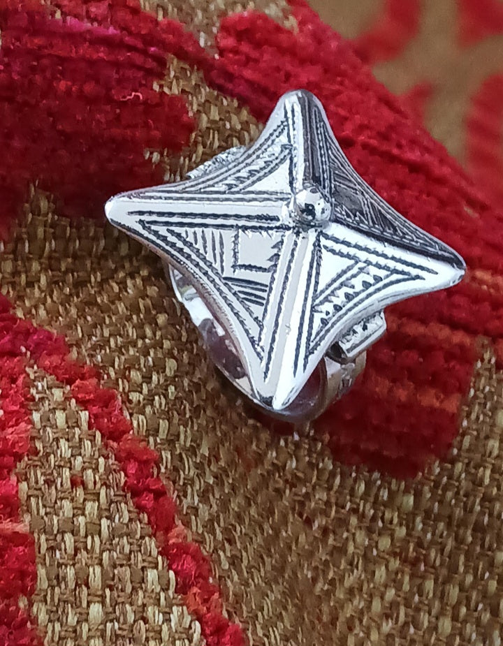 Bague touareg en argent massif