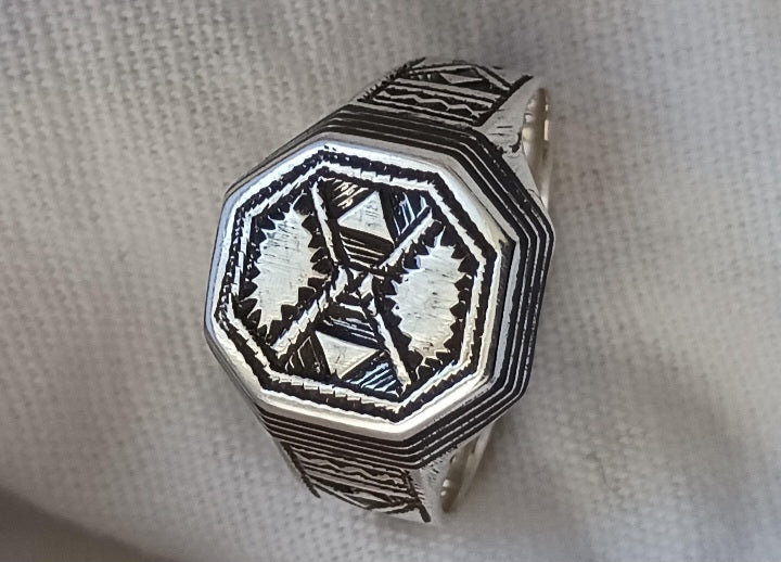 Bague touareg en argent massif