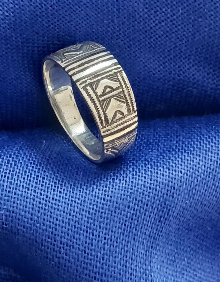 Bague touareg en argent massif