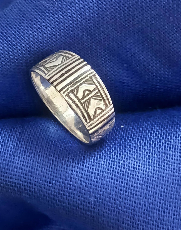 Bague touareg en argent massif