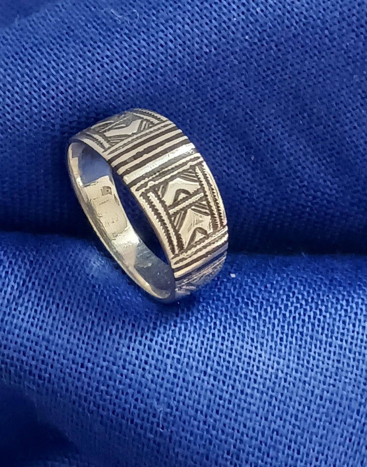 Bague touareg en argent massif