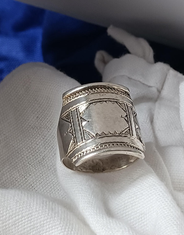 Bague touareg en argent massif