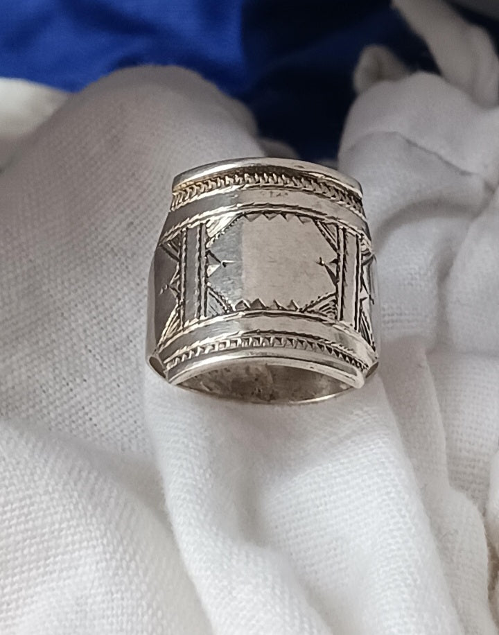 Bague touareg en argent massif