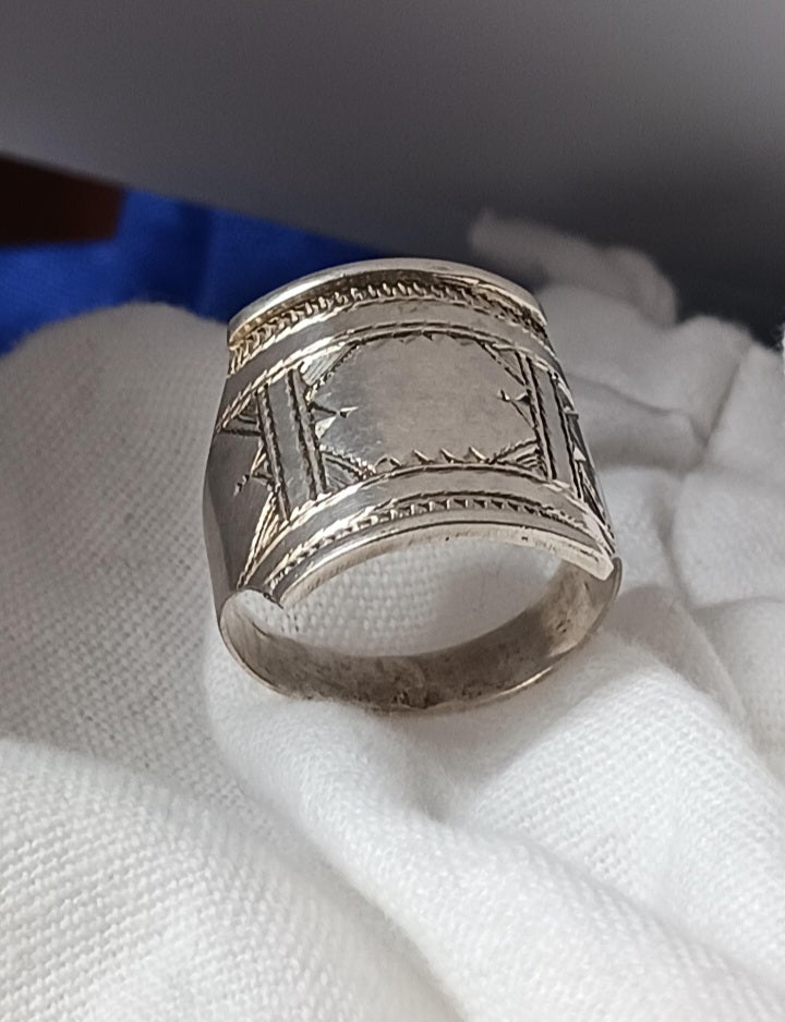 Bague touareg en argent massif