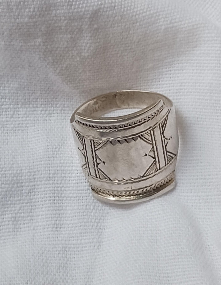 Bague touareg en argent massif