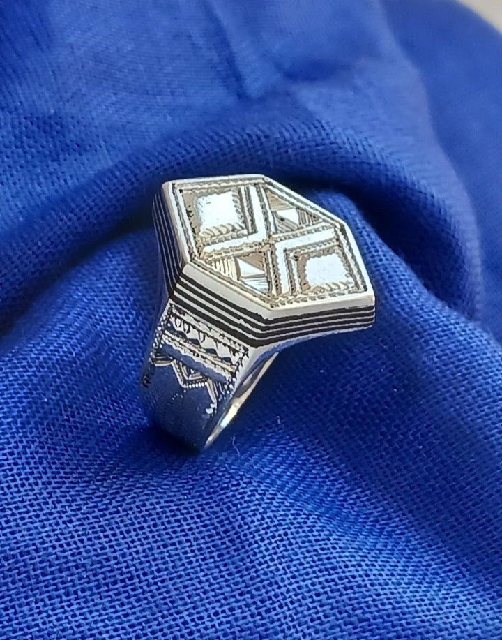 Bague touareg en argent massif