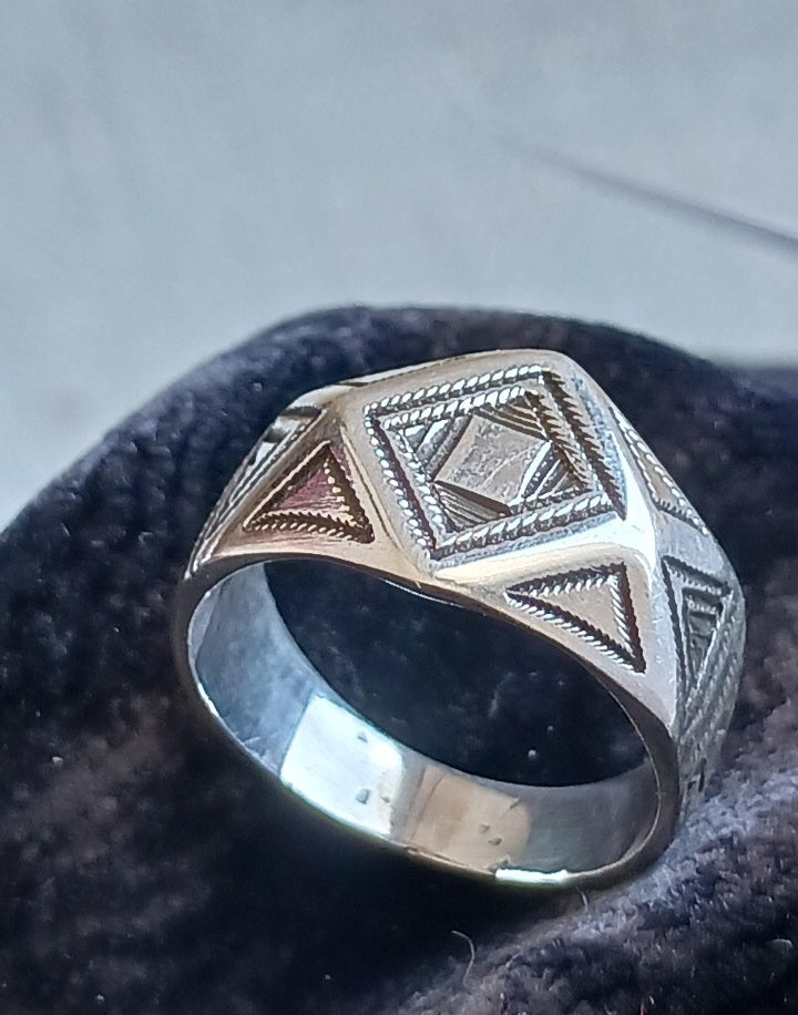 Bague touareg en argent massif