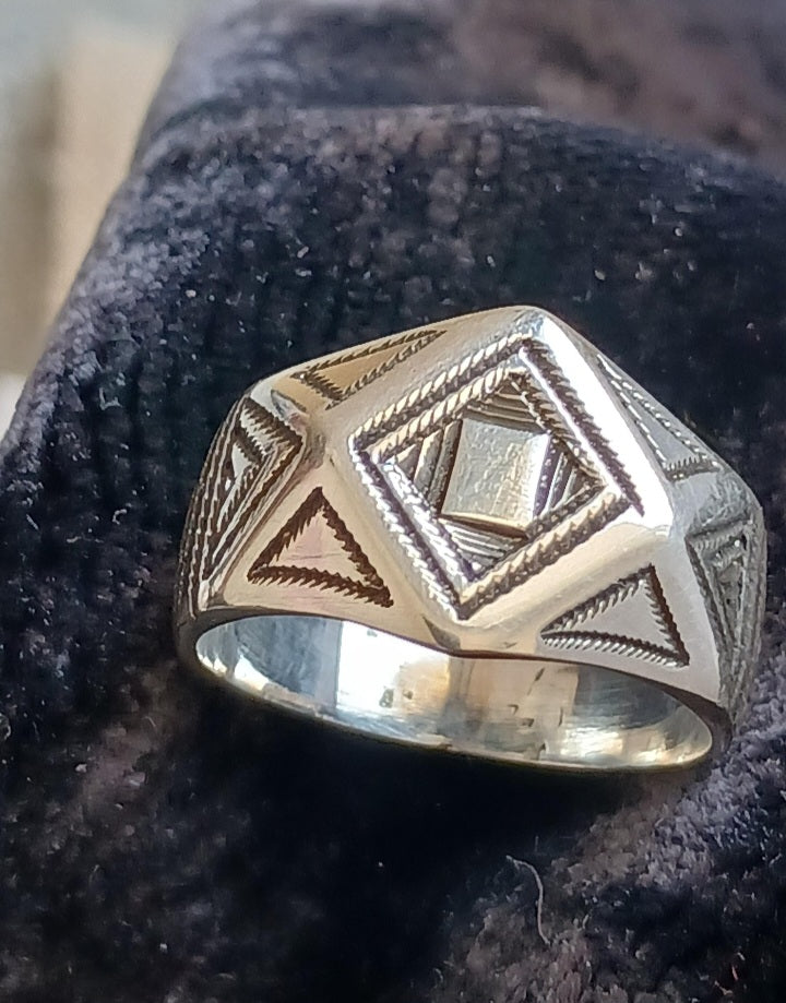 Bague touareg en argent massif