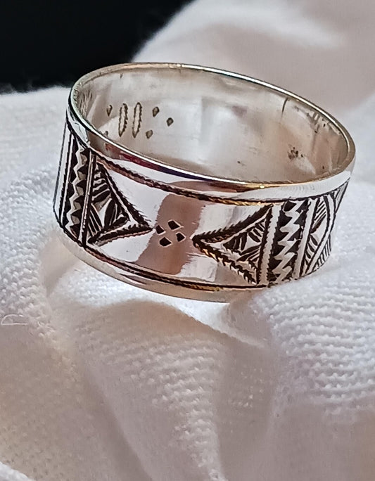 Bague touareg en argent massif