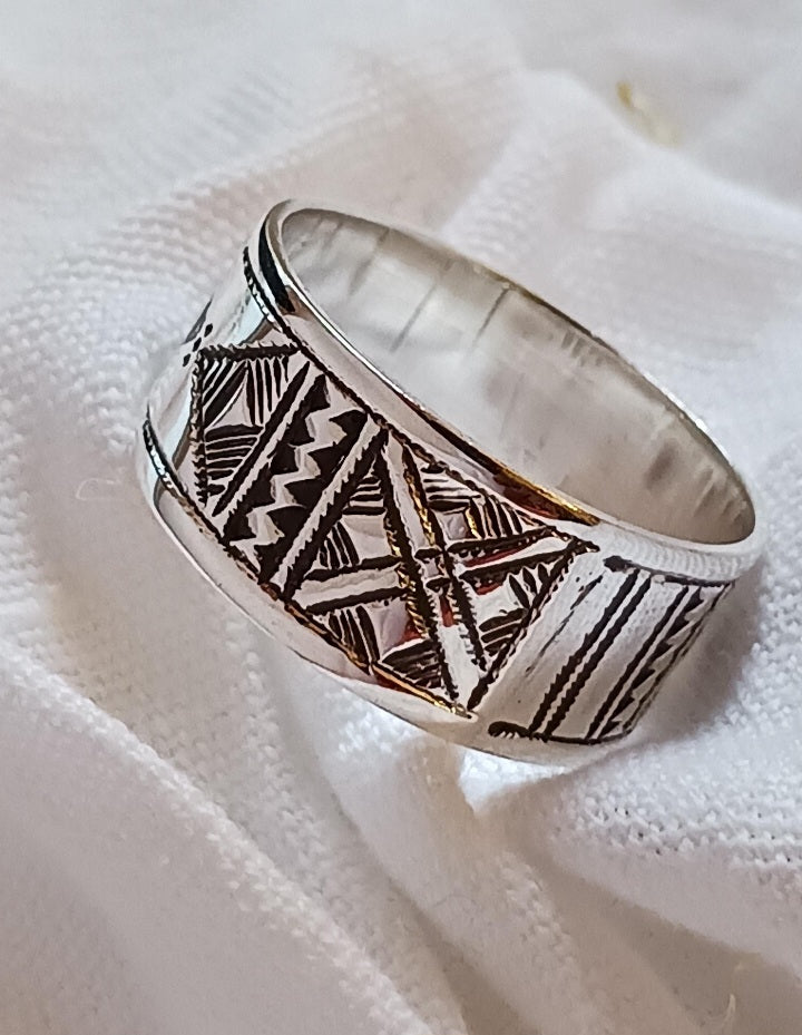 Bague touareg en argent massif