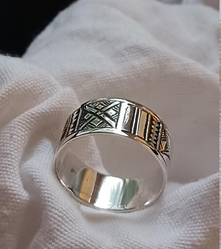 Bague touareg en argent massif