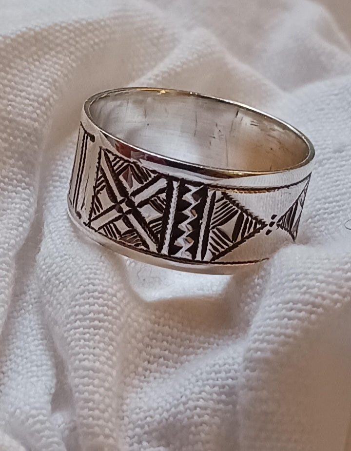 Bague touareg en argent massif