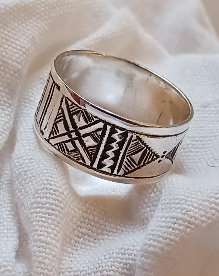 Bague touareg en argent massif