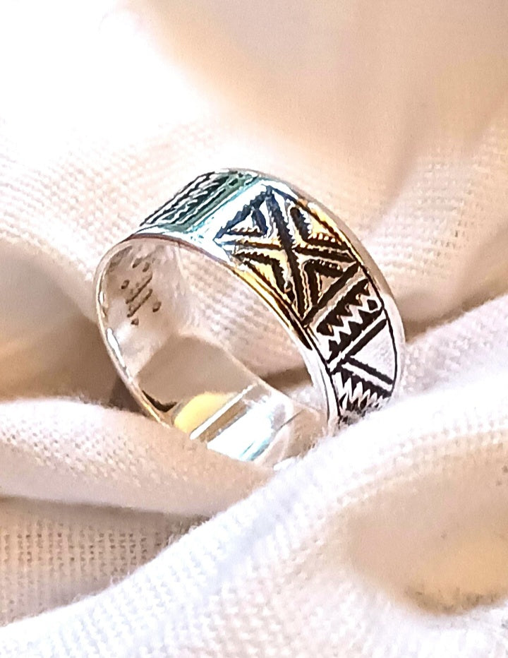Bague touareg en argent massif
