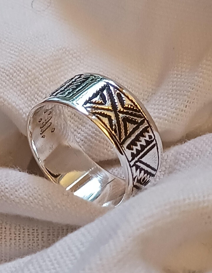 Bague touareg en argent massif
