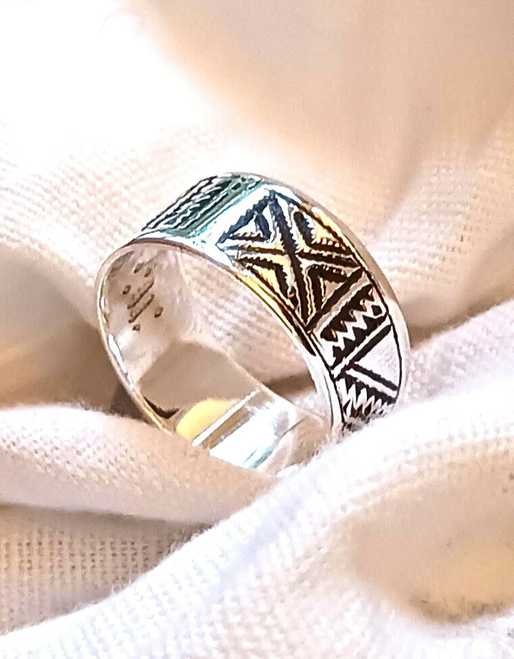 Bague touareg en argent massif