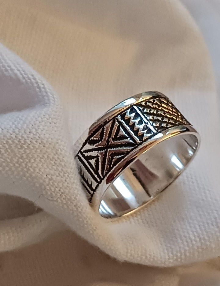 Bague touareg en argent massif