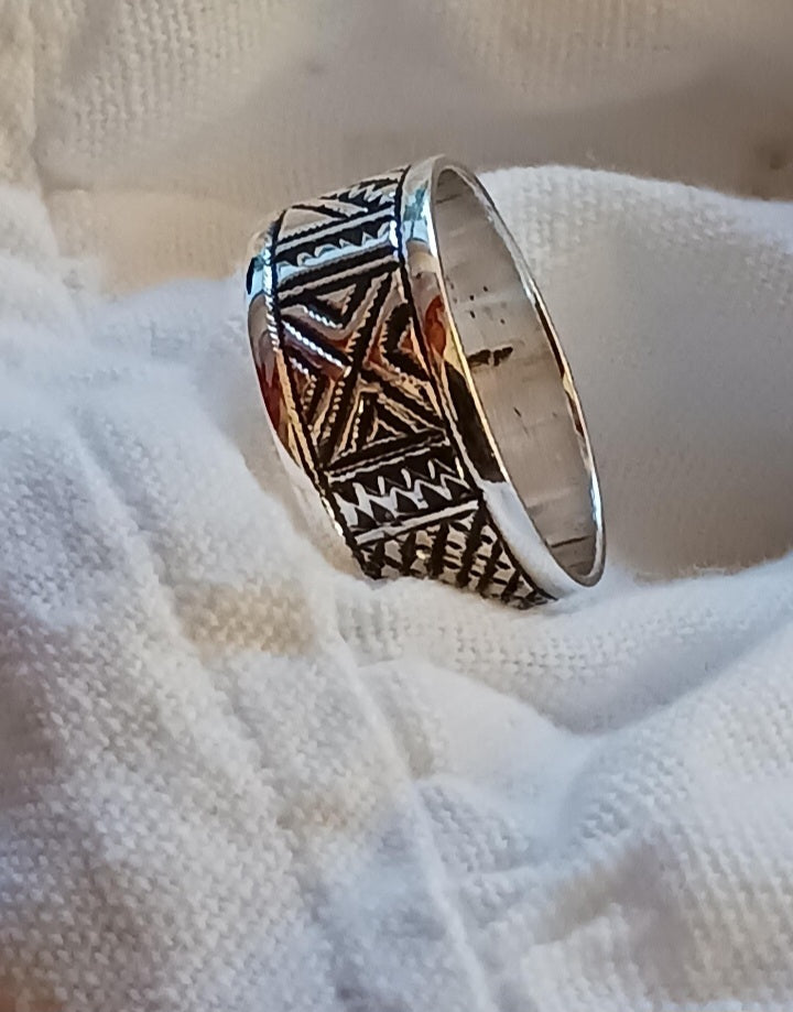 Bague touareg en argent massif
