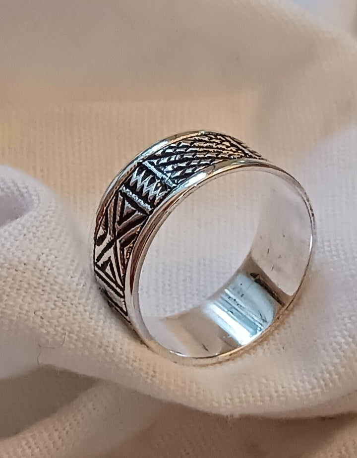 Bague touareg en argent massif