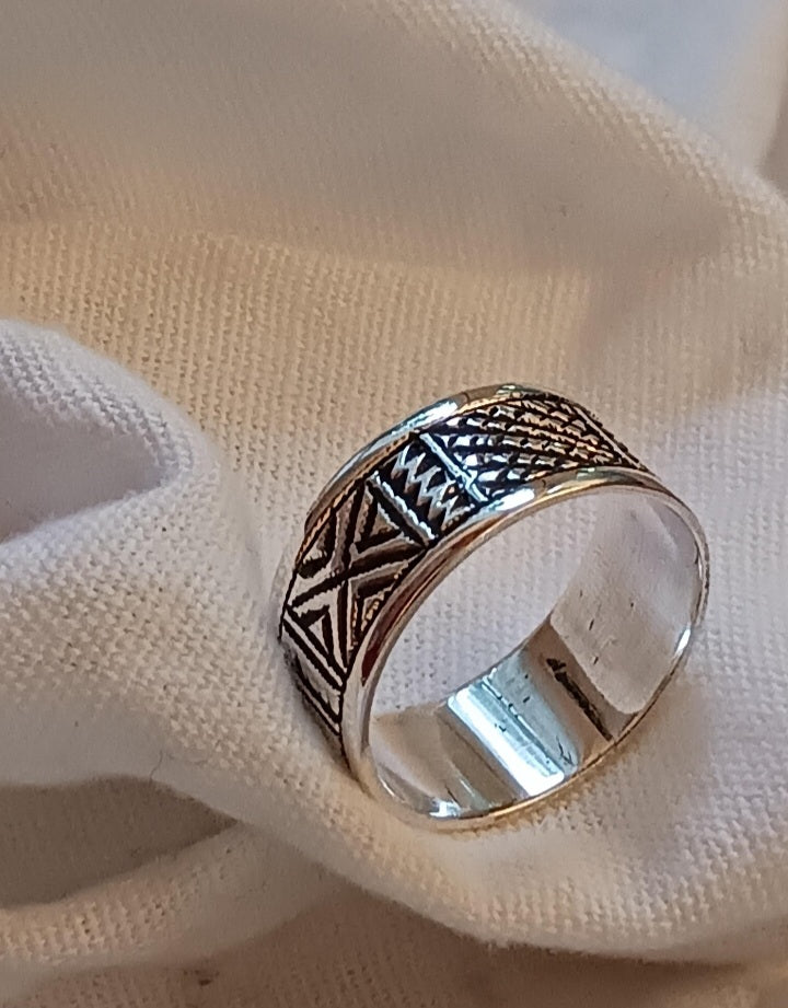 Bague touareg en argent massif