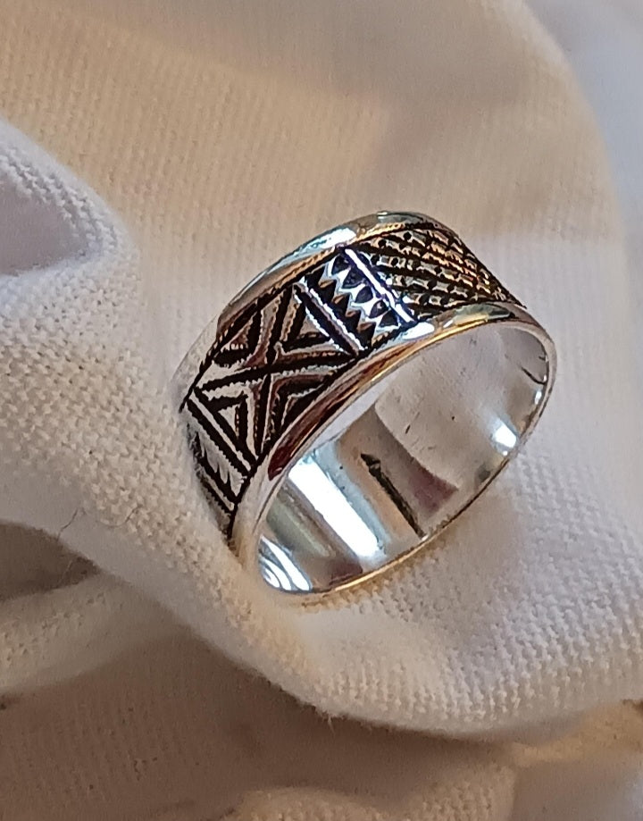 Bague touareg en argent massif