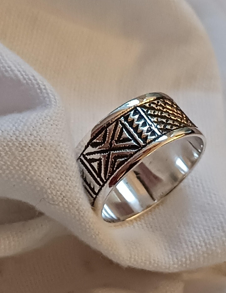 Bague touareg en argent massif