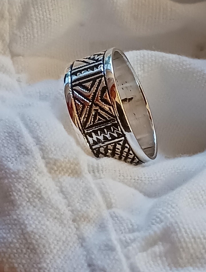 Bague touareg en argent massif