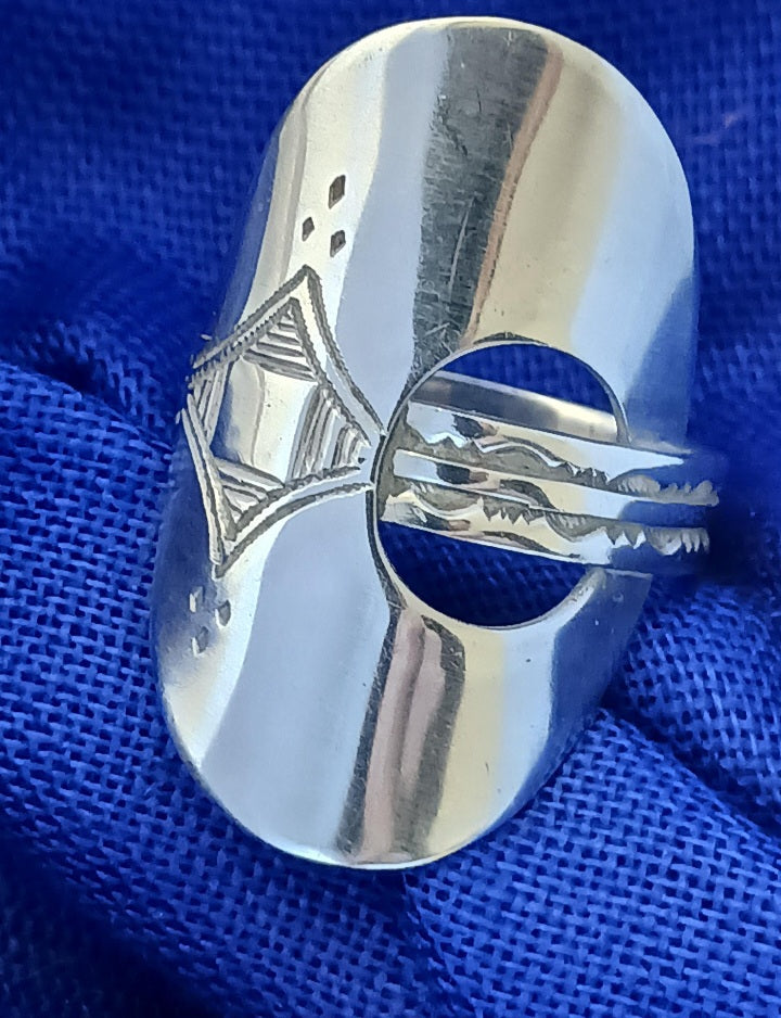 Bague touareg en argent massif
