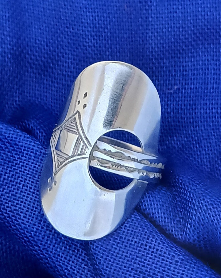 Bague touareg en argent massif