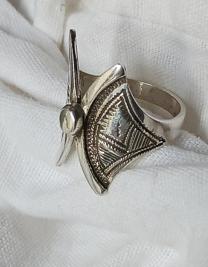 Bague touareg en argent massif