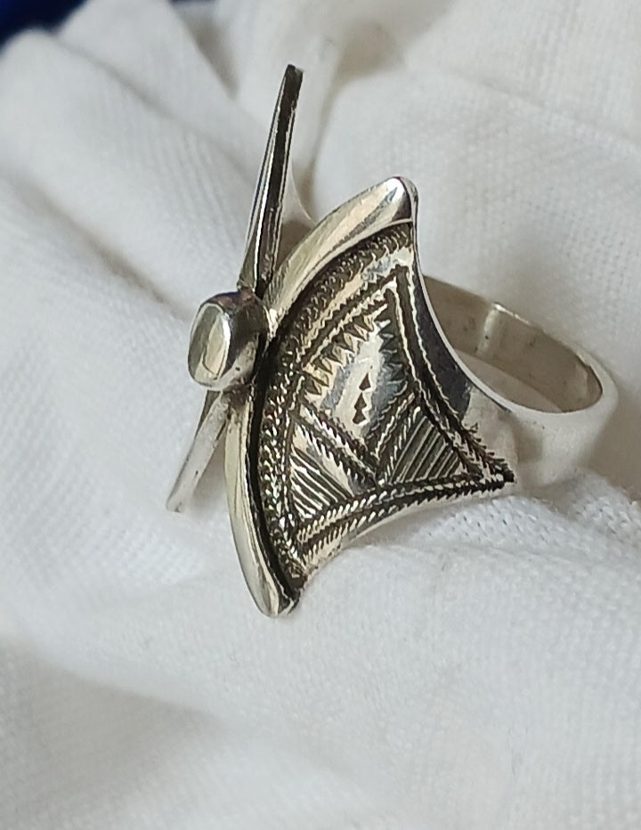 Bague touareg en argent massif