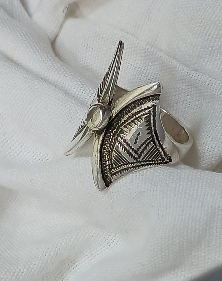 Bague touareg en argent massif
