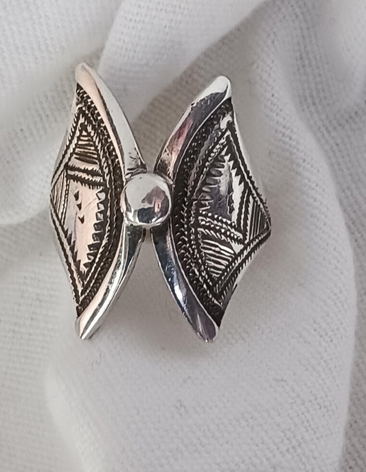 Bague touareg en argent massif
