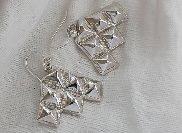 Boucles d'oreilles touareg Amumette en argent massif