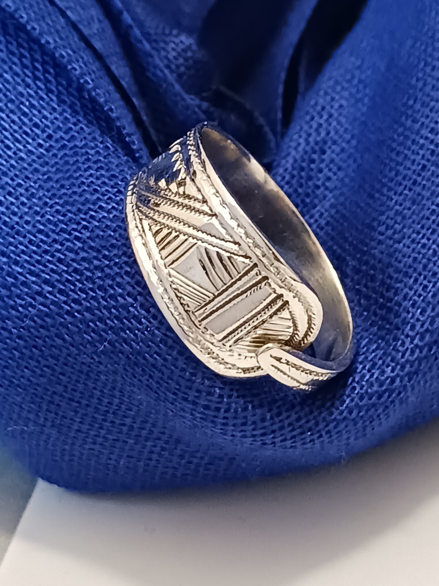 Bague touareg en argent massif