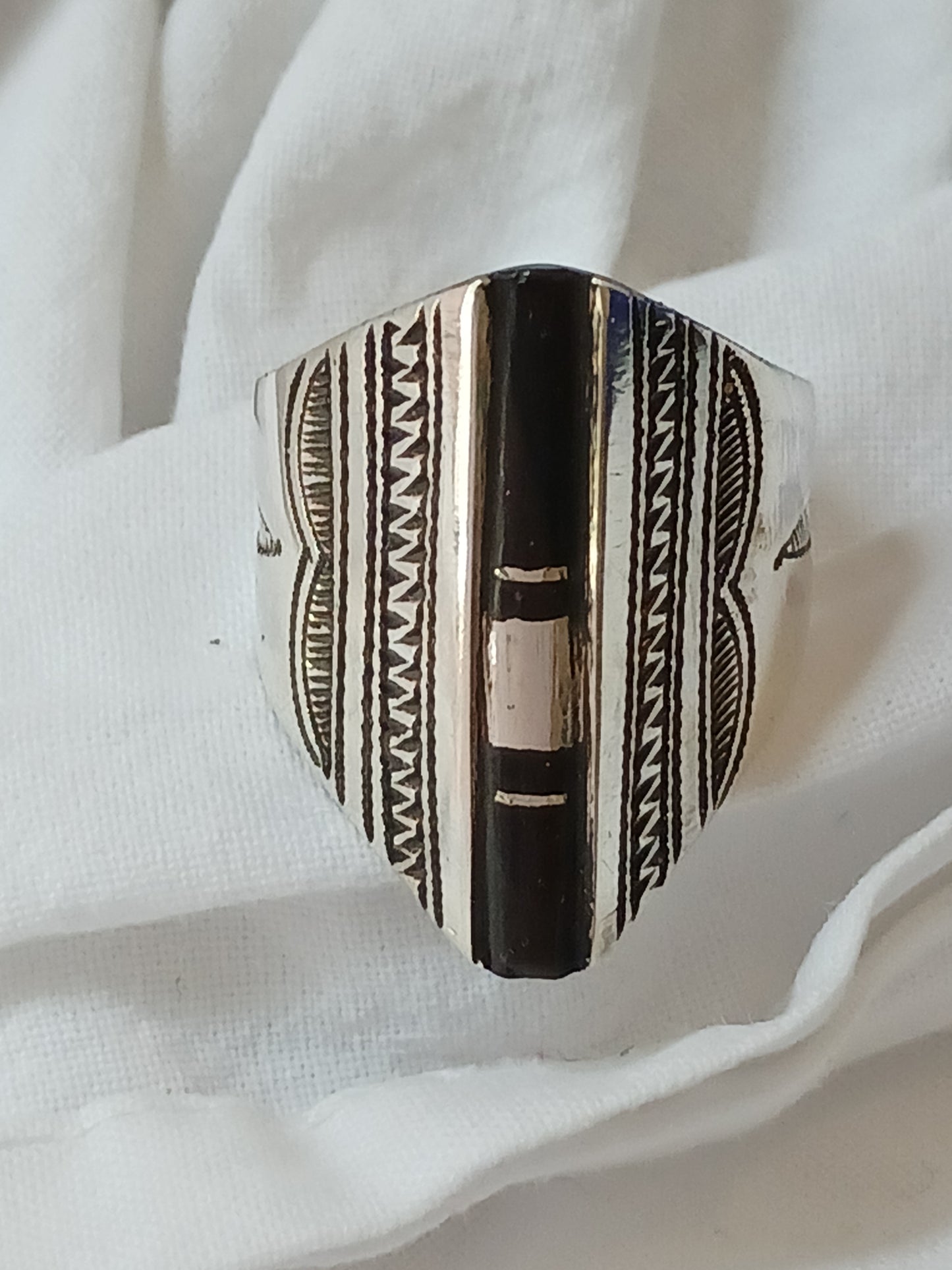 Bague touareg en argent massif