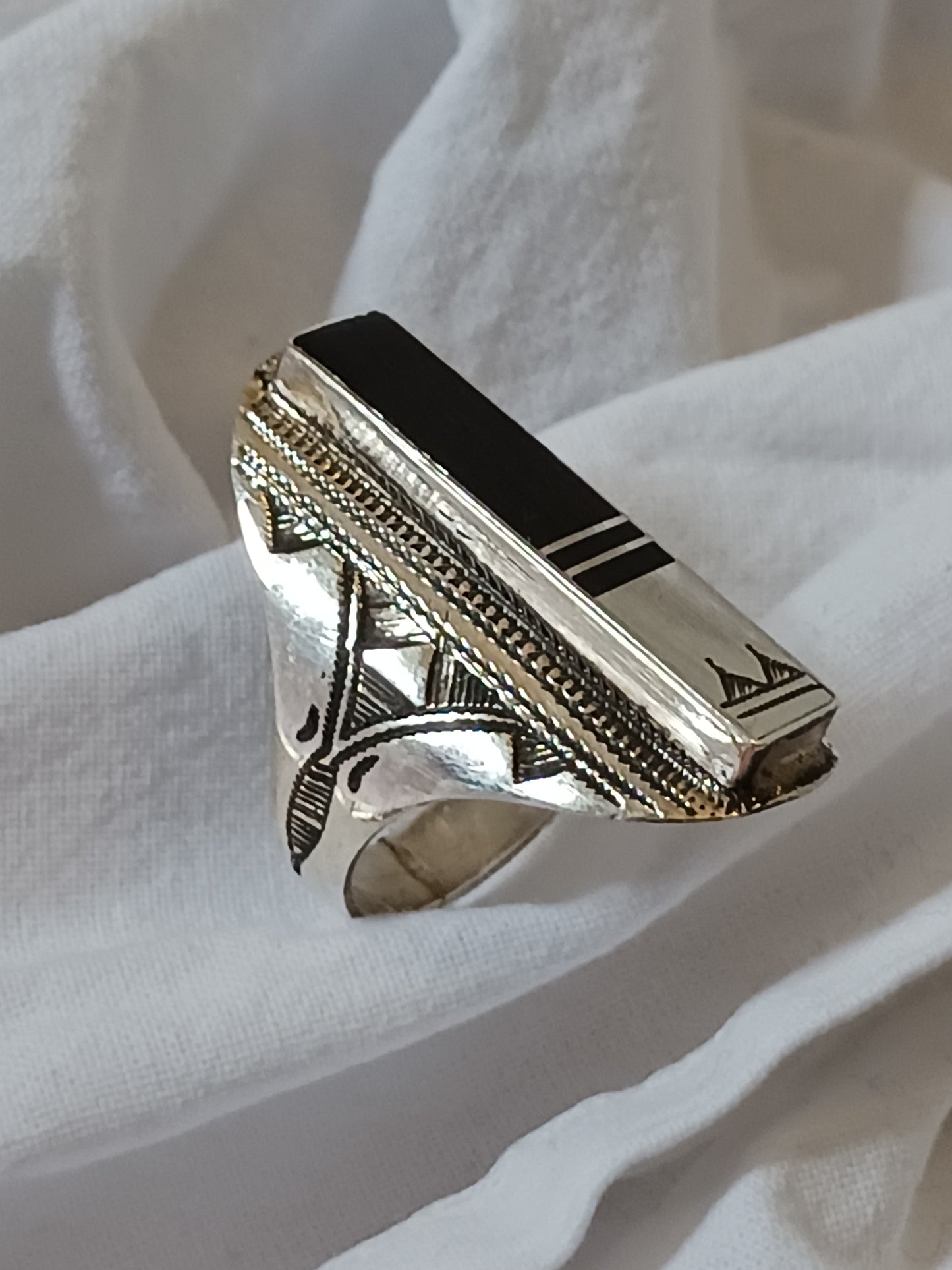 Bague touareg en argent massif