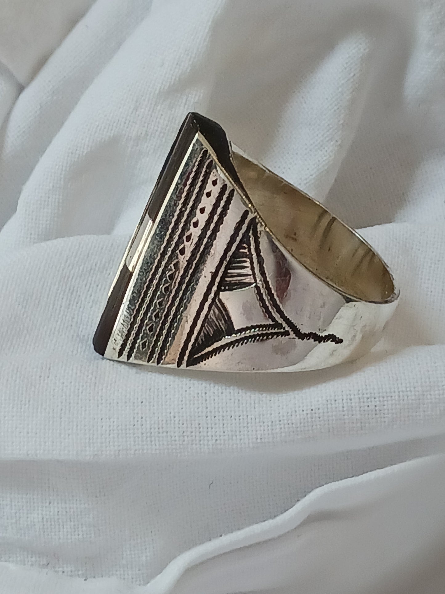 Bague touareg en argent massif