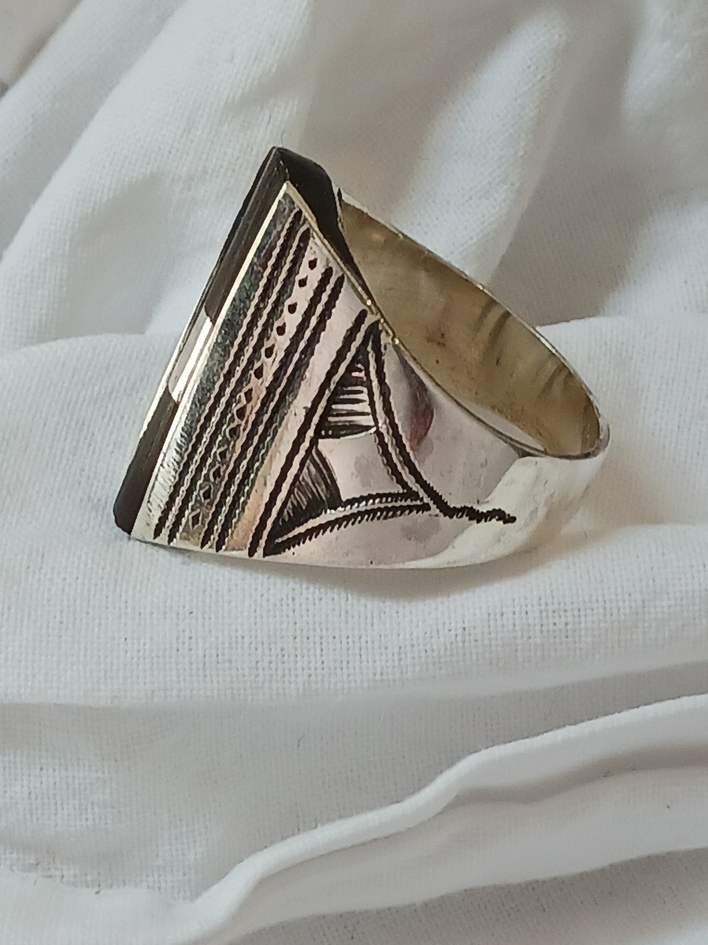 Bague touareg en argent massif